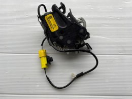 BMW G30 G32 G11 ZAMEK AKTYWNY MASKI PRAWY 7347411 WYSTRZELONY