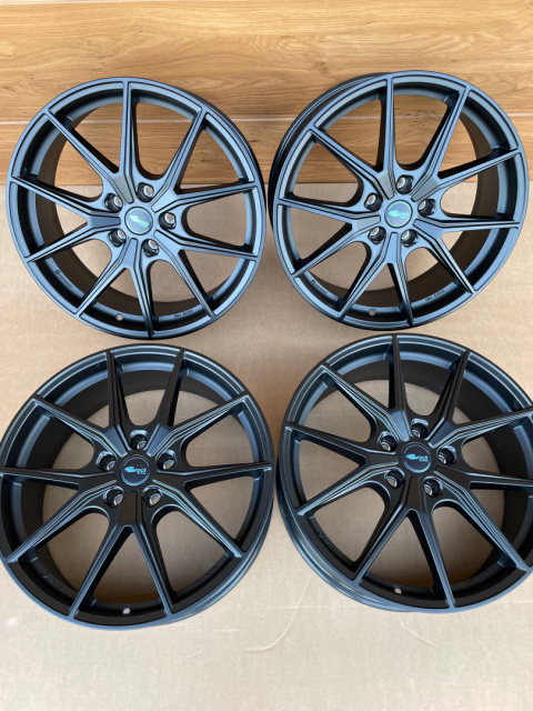 Felgi Brock B40 5x120 8x20 ET43 Satin Black Matt