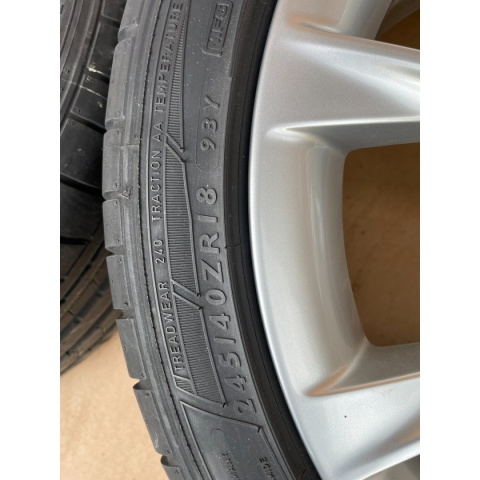 Oryginalne felgi Audi A5 8T 18 + opony Dunlop Sport Maxx GT – komplet OEM