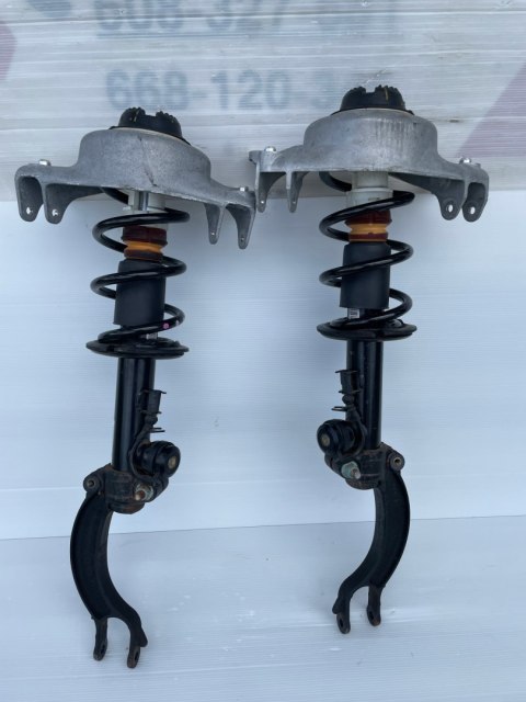 AUDI A5 8T LIFT AMORTYZATOR PRZÓD komplet 8F0413029B 8F0413030B