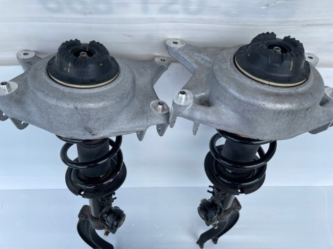 AUDI A5 8T LIFT AMORTYZATOR PRZÓD komplet 8F0413029B 8F0413030B