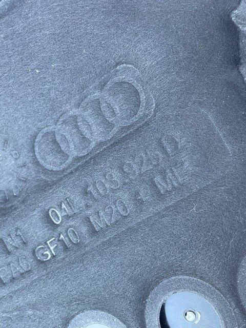 Audi A5 8T FL A4 Q5 Osłona Górna Silnika 2.0 TDI 03L103925D Oryginał