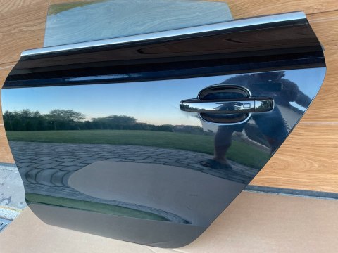 Audi A5 8T LIFT Oryginalne Drzwi LEWY TYŁ LY9T