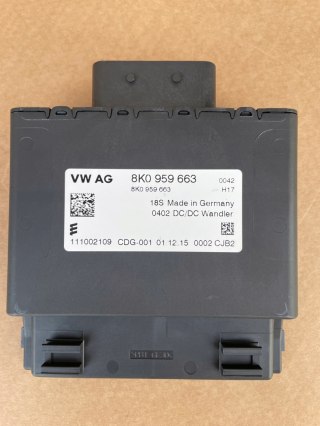 Audi A5 8T Lift / A4 B8 Oryginalny Regulator Napięcia 8K0959663