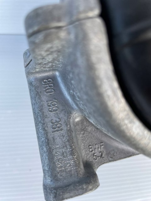 Audi A5 8T ORYGINALNA poduszka silnika PRAWA 8R0199381