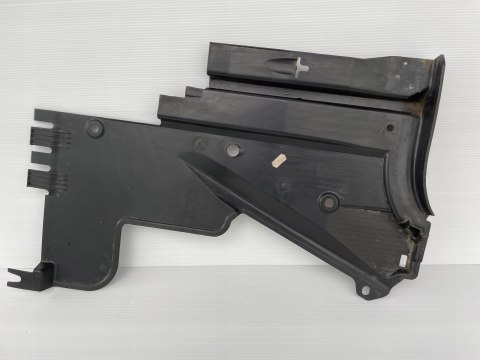 Audi A5 8T Sportback osłona podwozia prawa 8T8825216B oryginał