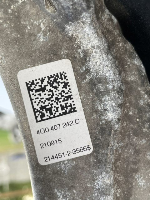 Audi A6 C7 A7 C7 (4G) LIFT Zwrotnica przednia prawa 4G0407242C