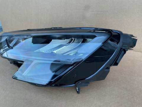 AUDI A3 8Y LAMPA LEWY PRZÓD LED DIODOWA 8Y0