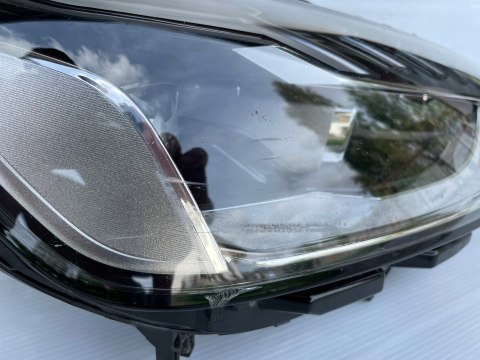 AUDI A4 B9 LIFT LAMPA PRAWY PRZÓD 8W0941034