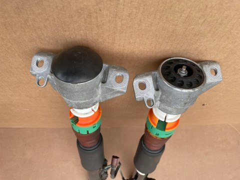 AUDI A5 8T LIFT AMORTYZATOR TYŁ AKTYWNY komplet