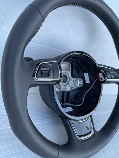 AUDI A5 8T LIFT KIEROWNICA ŁOPATKI multi