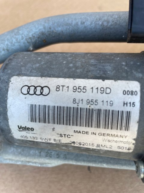 AUDI A5 8T lift MECHANIZM WYCIERACZEK 8T1955119D