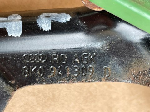 Audi A5 8T Oryginalny CZUJNIK Poziomowania XENON i Uchwyt 8K0941309D