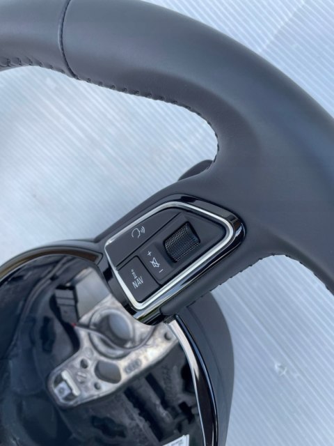 AUDI A5 8T LIFT KIEROWNICA ŁOPATKI multi