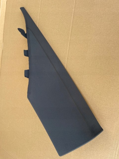 AUDI A6 C7 SEDAN POSZYCIE TAPICERKA SŁUPKA LEWE D