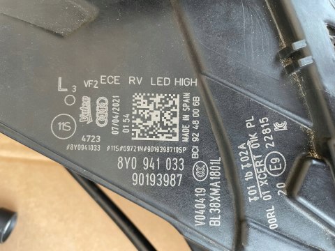 AUDI A3 8Y LAMPA LEWA PRZÓD 8Y0941033 kompletna